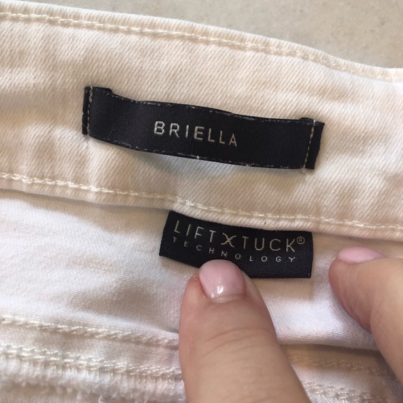 🌳 NYDJ Briella White Denim Bermuda Short - Picture 7 of 8